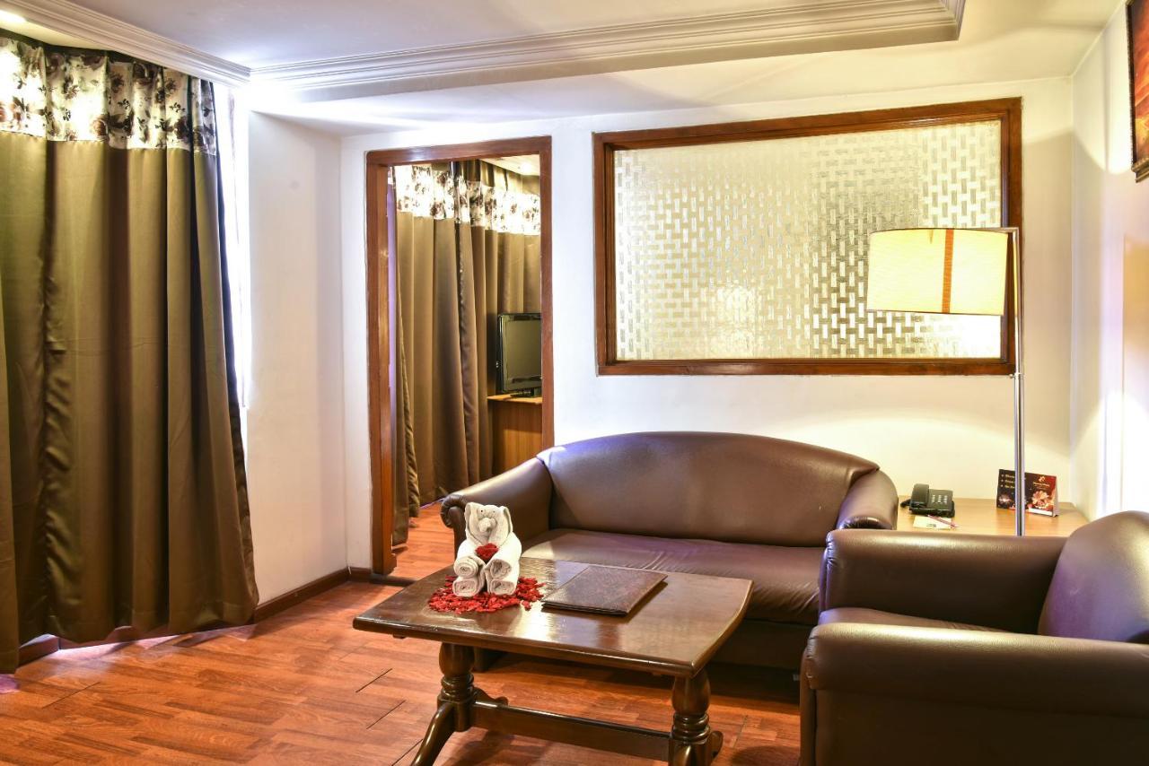 Quality Inn Residency Hyderabad Eksteriør bilde
